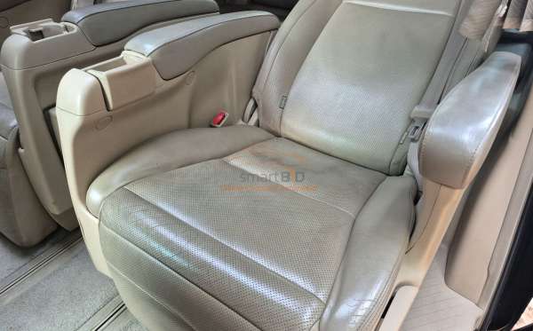 TOYOTA ALPHARD 2.4