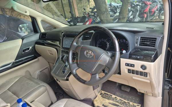 TOYOTA ALPHARD 2.4