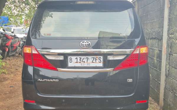TOYOTA ALPHARD 2.4