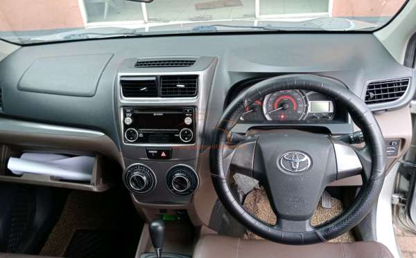 TOYOTA AVANZA 1.3 G