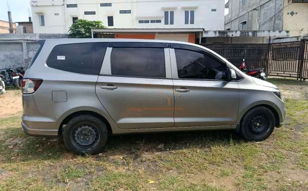 WULING CONFERO