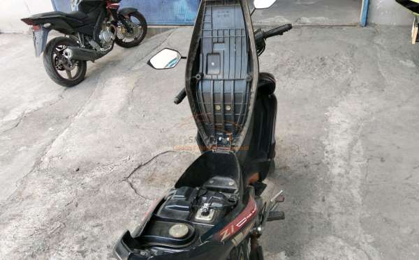 YAMAHA  JUPITER Z1