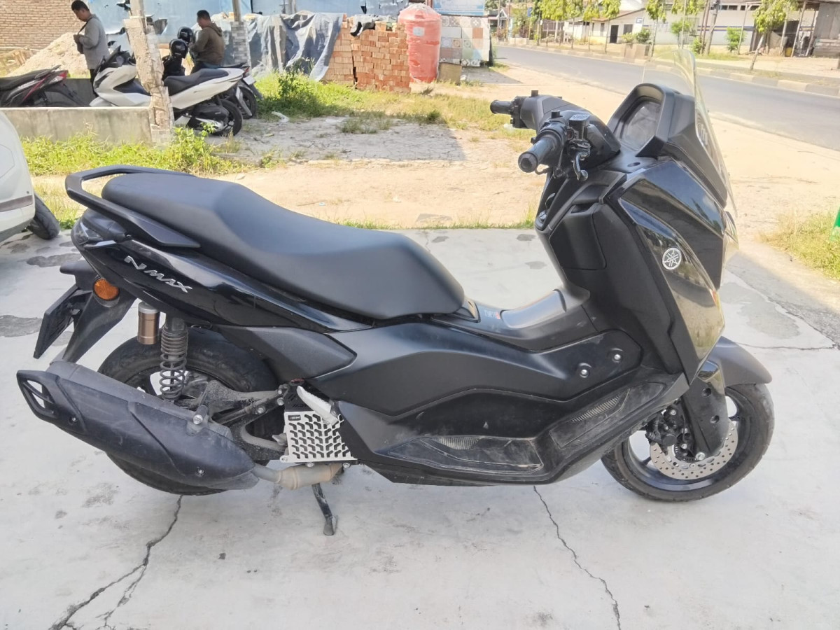 YAMAHA NMAX