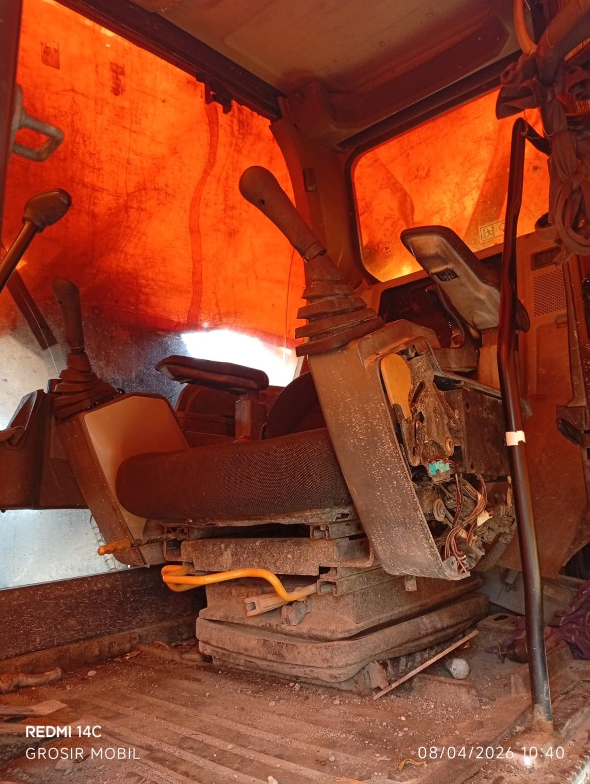 CATERPILLAR  EXCAVATOR 320 GC