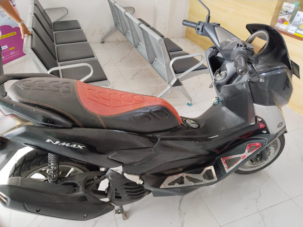 YAMAHA NMAX 155