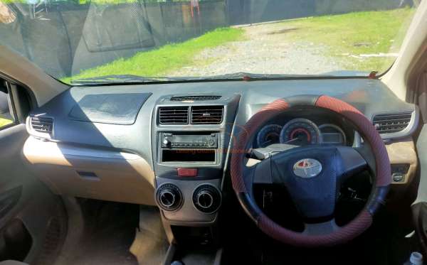 DAIHATSU XENIA 1.3 X