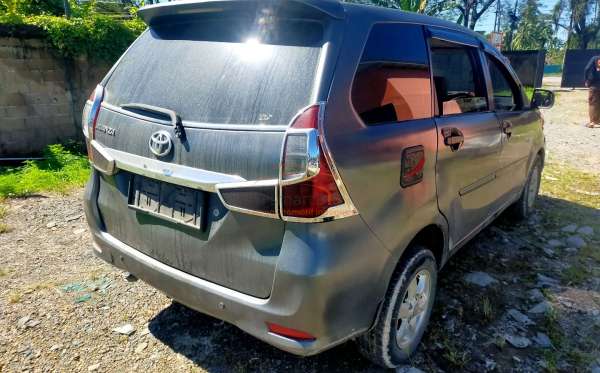 DAIHATSU XENIA 1.3 X