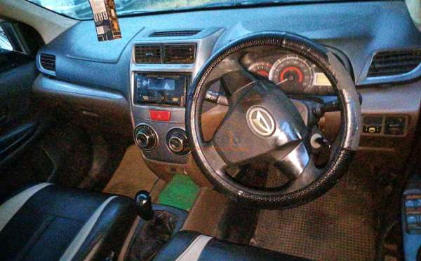 DAIHATSU XENIA