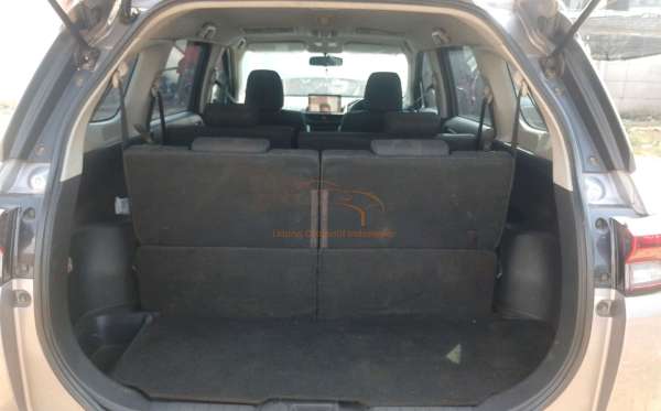 DAIHATSU XENIA