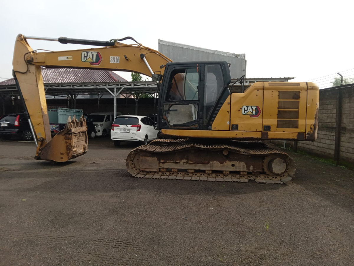 CATERPILLAR  EXCAVATOR 320 GC