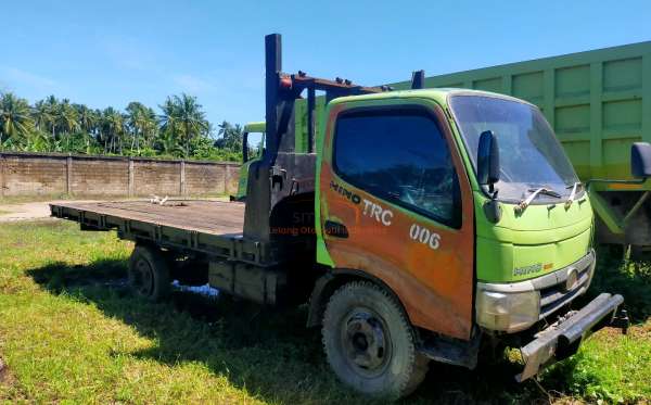 HINO DUTRO 130