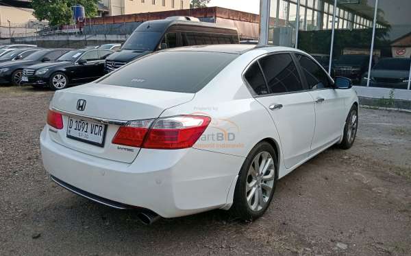 HONDA  ACCORD  CR2