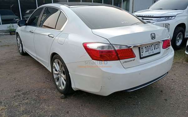 HONDA  ACCORD  CR2