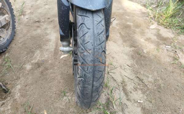 HONDA  CB 150 R