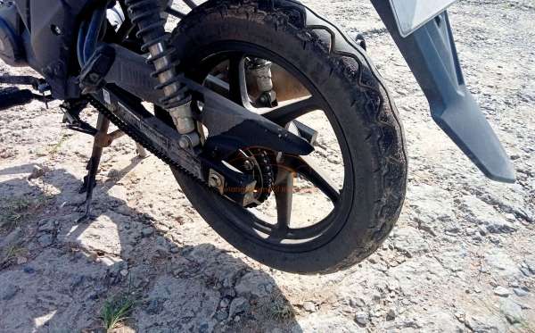 HONDA CB 150 Verza