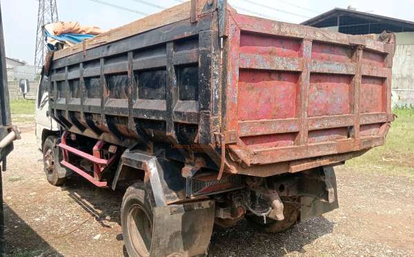 ISUZU NKR 71 HD E2-2