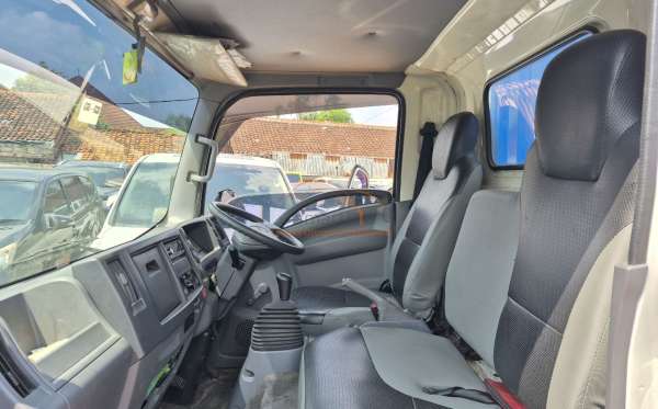 ISUZU  NLR  85U