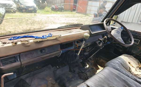 MITSUBISHI L300 PU FB-R (4X2)