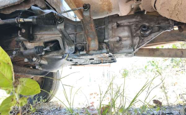 MITSUBISHI L300 PU FB-R (4X2)