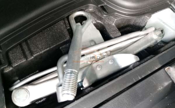 NISSAN X TRAIL 2.5