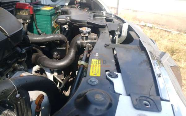 NISSAN X TRAIL 2.5
