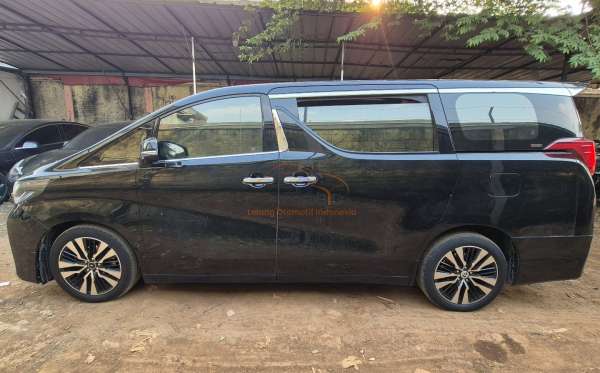 TOYOTA ALPHARD 2.5 G