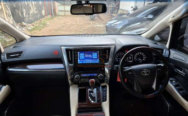 TOYOTA ALPHARD 2.5 G