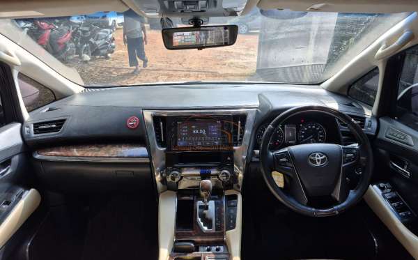 TOYOTA ALPHARD 2.5