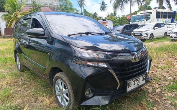 TOYOTA AVANZA