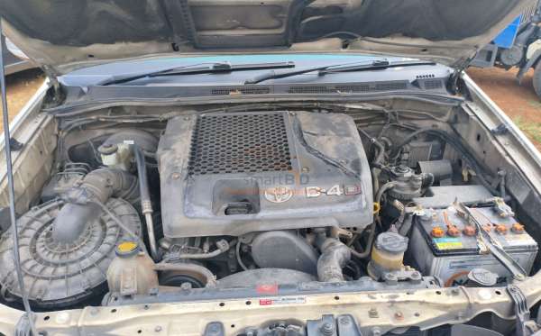 TOYOTA FORTUNER