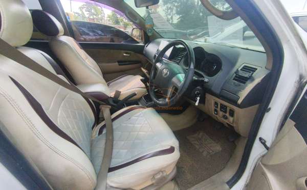 TOYOTA FORTUNER