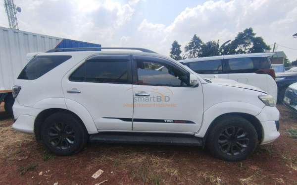 TOYOTA FORTUNER