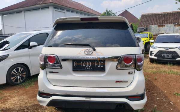 TOYOTA FORTUNER
