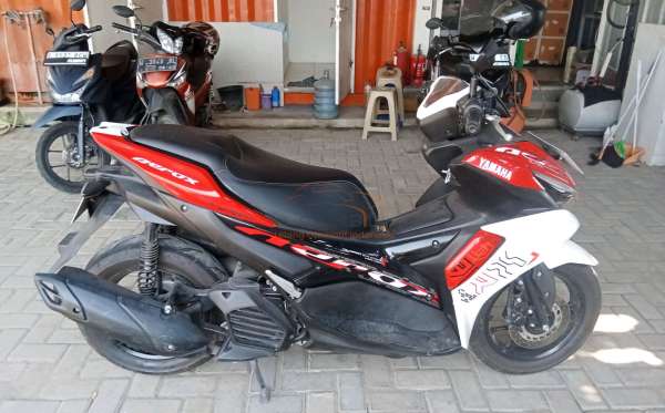 YAMAHA AEROX