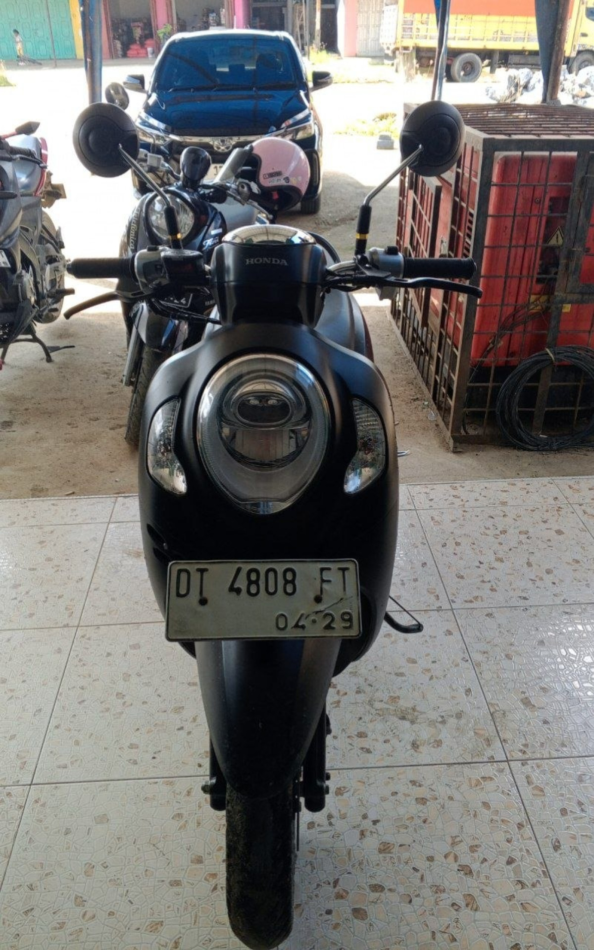 HONDA SCOOPY SPORTY