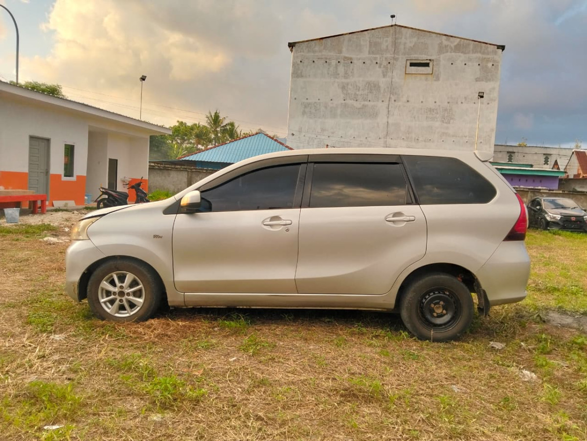 TOYOTA AVANZA