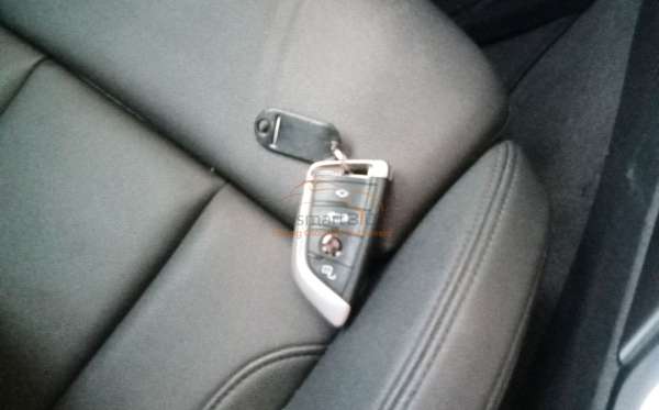 BMW 320I CKD AT