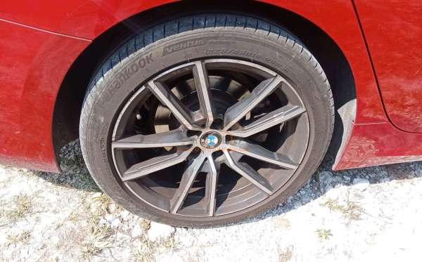 BMW 320I CKD AT