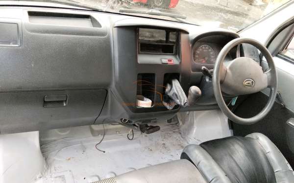 DAIHATSU GRAN MAX