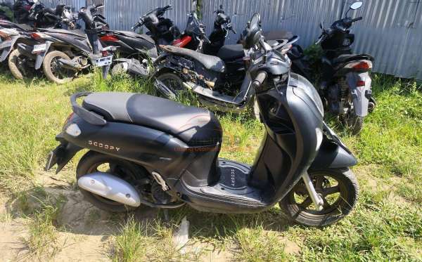 HONDA  SCOOPY