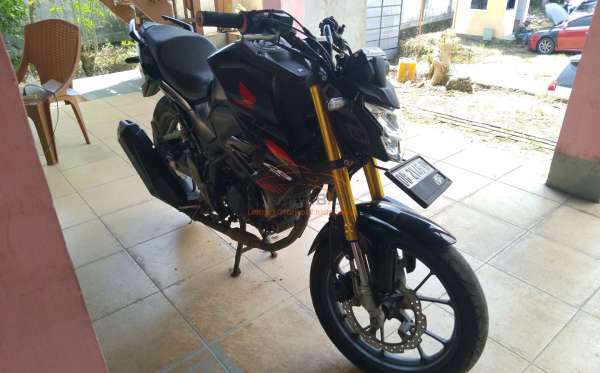 HONDA  CB 150
