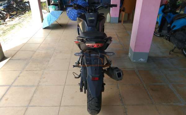 HONDA  CB 150