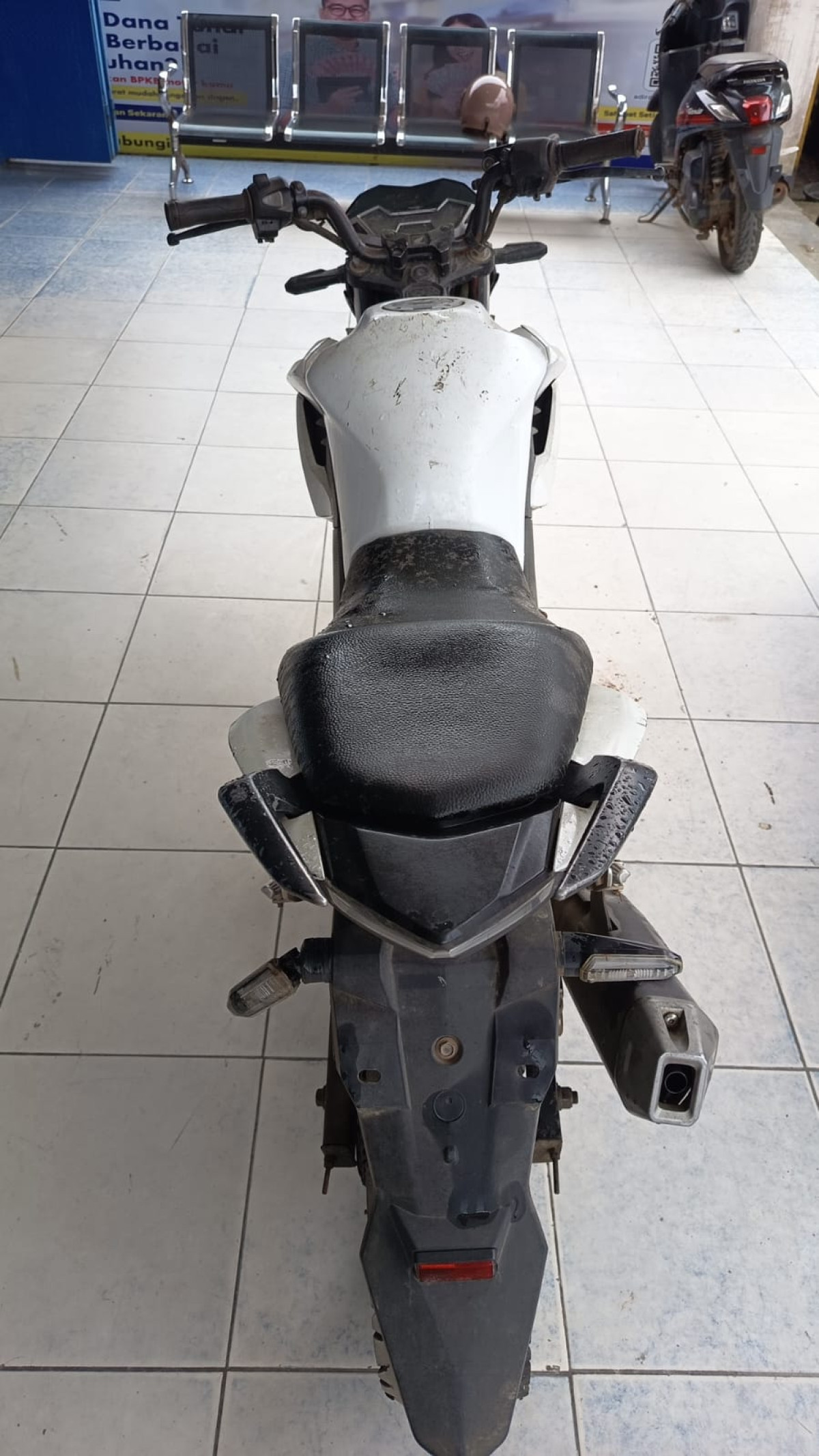 HONDA CB 150 R