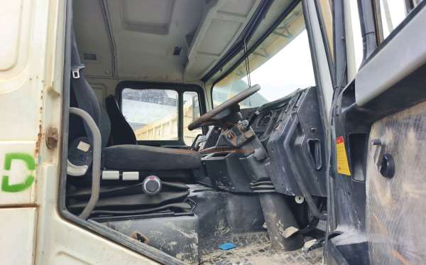 SHACMAN F3000 6X4