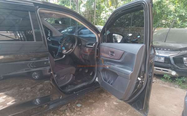 TOYOTA  AVANZA  1.5 G