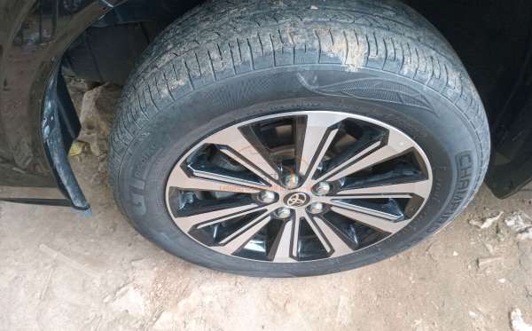 TOYOTA  AVANZA  1.5 G