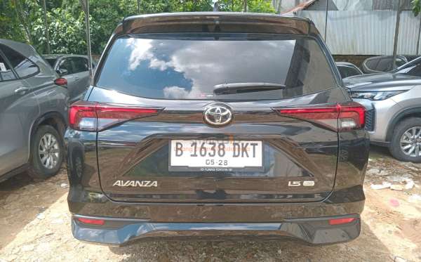 TOYOTA  AVANZA  1.5 G