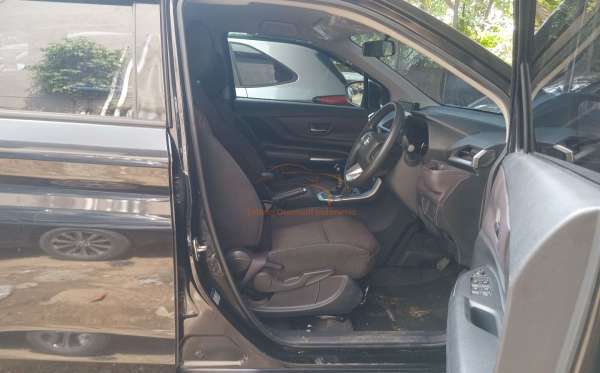 TOYOTA  AVANZA  1.5 G