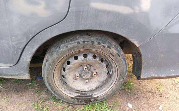 TOYOTA AVANZA 1.3 E