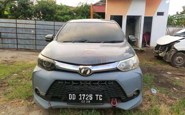 TOYOTA AVANZA 1.3 E